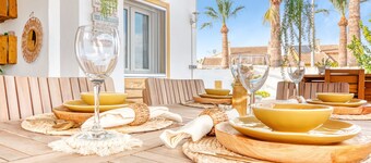 Villa 'Casa Esther' with Sea View, Wi-Fi and Air Conditioning