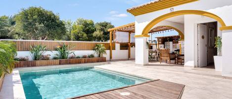 プール