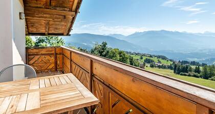 Studio Apartment 'Spinges' with Mountain View, Private Terrace and Wi-Fi