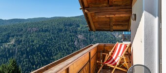 Studio Apartment 'Apt Waldblick' with Mountain View, Private Terrace and Wi-Fi