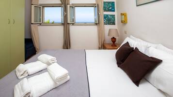 2 habitaciones, tabla de planchar con plancha y wifi gratis
