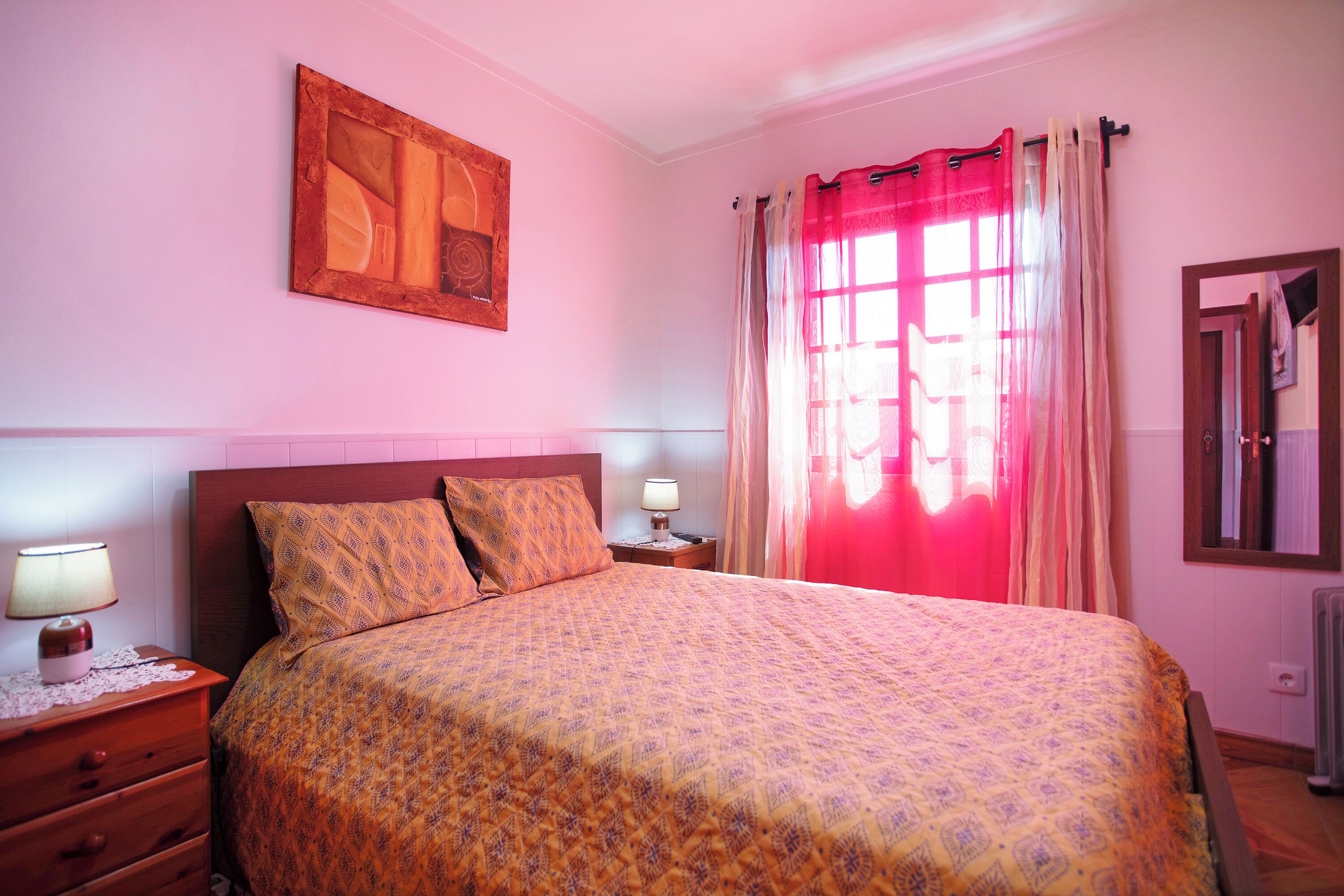 2 間睡房、熨斗/熨衫板、免費 Wi-Fi、床單