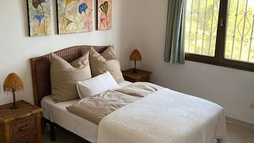 4 soverom, strykejern/-brett, wi-fi (inkludert) og sengetøy