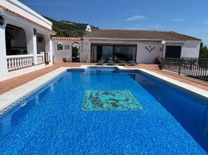 Pool - Country House 'Villa La Vista' with Sea View, Private Pool and Wi-Fi (Alcossebre)