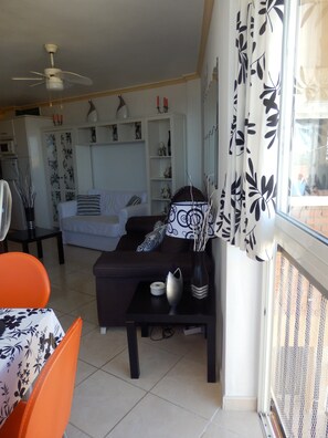 TV - Studio Apartment "Deluxe El Faro" with Sea View, Shared Pool & Wi-Fi (Torrox Costa)