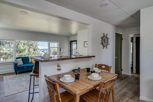 House at K's Motel with majestic views of St. Lawrence River