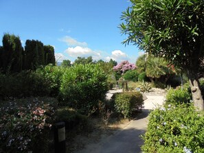 Property grounds - Apartment for 4 with pool and parking, close to beach (Argelès-sur-Mer)