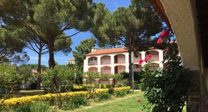 Exterior - 2-room apartment, pool, parking near the sea (Argelès-sur-Mer)