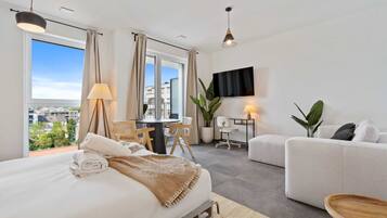 1 Schlafzimmer, Schreibtisch, Bügeleisen/Bügelbrett, WLAN