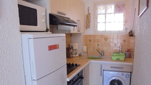 Frigorifero, microonde, forno