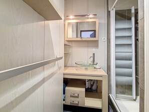 Bathroom - Bright Studio in Les Menuires - Ski-in/Ski-out, south balcony (Les Menuires)