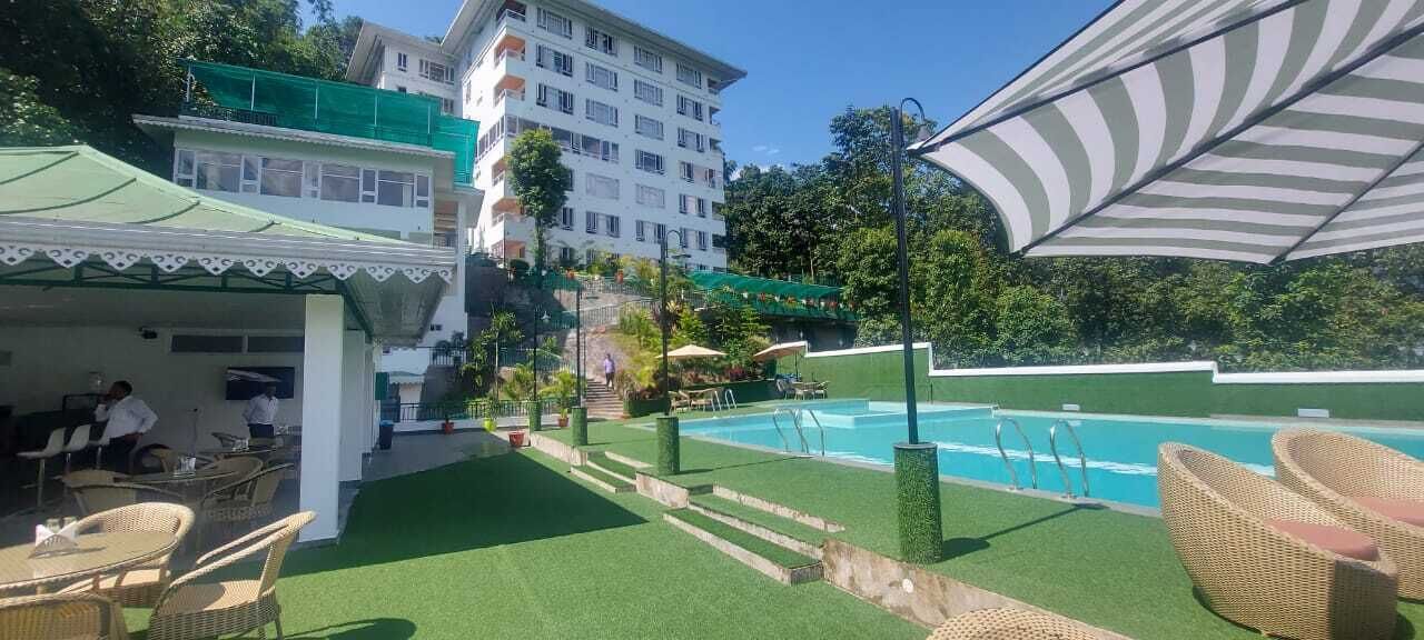 Kolam renang terbuka