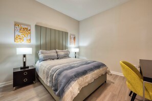 4 Schlafzimmer, Bügeleisen/Bügelbrett, Reisekinderbett, WLAN