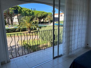 Interior - Apartment for 6, near sea, tennis and pool (Argelès-sur-Mer)