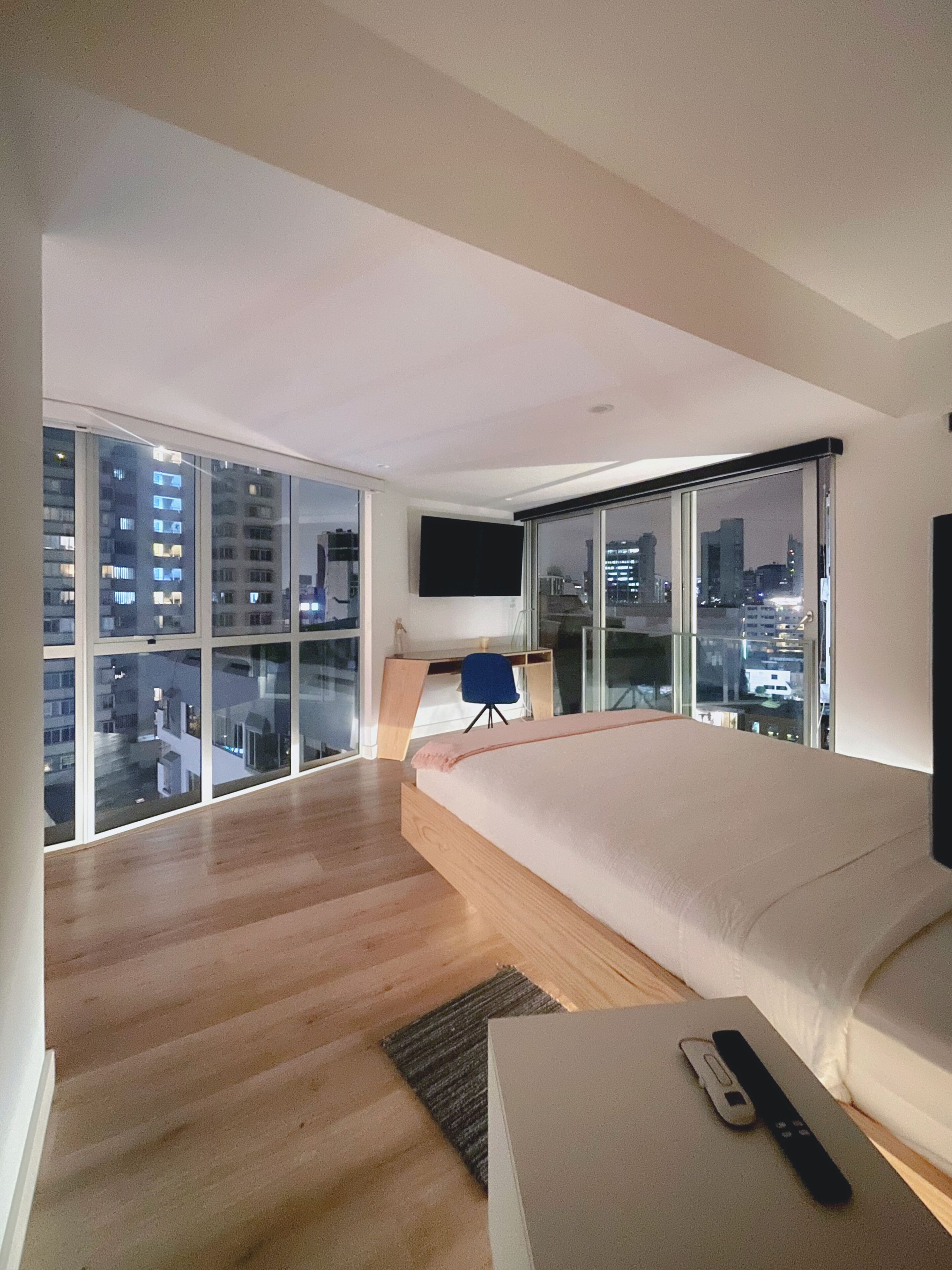 2 dormitorios, tabla de planchar con plancha, cuna de viaje y wifi