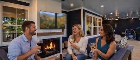 المنشأة من الداخل