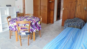 Dining - 2-room apartment for 6, near beach (Argelès-sur-Mer)