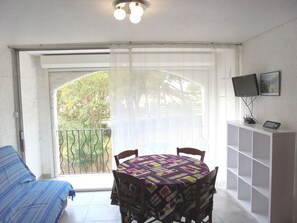 Interior - 2-room apartment for 6, near beach (Argelès-sur-Mer)