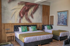 Kamer, 1 twee- of 2 eenpersoonsbedden | Een kluis op de kamer, gratis wifi