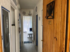 Interior - Renovated studio for 4 near beach (Argelès-sur-Mer)