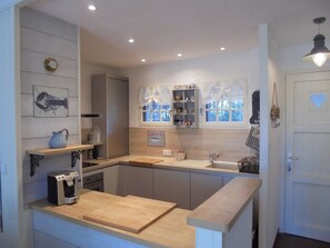 Fridge, microwave, dishwasher - Beautiful 3-room apartment, terrace, near beach, 6 pers. (Argelès-sur-Mer)