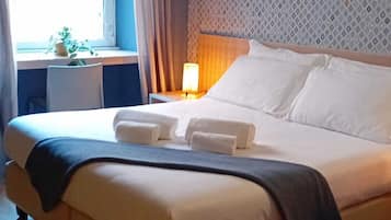 Standard Double Room | In-room safe, desk, free cribs/infant beds, free WiFi