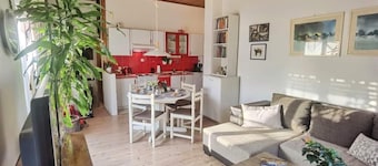 Charming Apartment Center Split Terrace & Parking