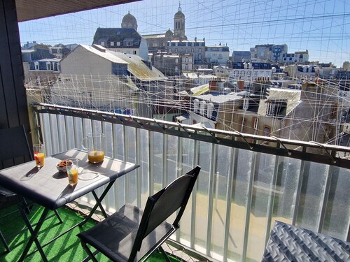 Appartement au centre de Granville avec garage privatif et Wi-Fi gratuite