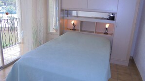 Unclassified image, 5 of 22, button - 3-room apartment, 6 people, close to the beach (Argelès-sur-Mer)