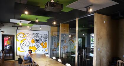 ESENIN 1 Hostel & Bar