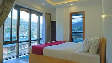 1 quarto, roupas de cama premium, cofres nos quartos, escrivaninha