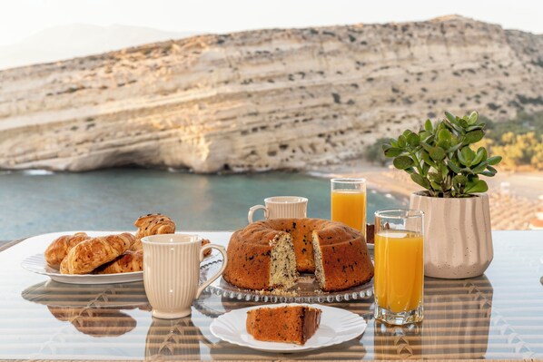 Outdoor dining - Georgia Apartment Matala (Matala)
