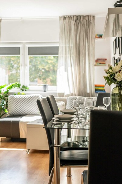 Cozy Apartment in a quiet area | Washing machine | Close to the Park
