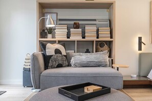 TV - Lux Studio Oasis! Hot Tub, Cozy Heated Floors! (Omaha)