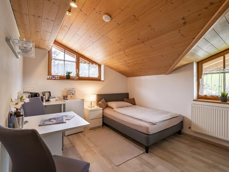 Haus Feiersinger - Doppelzimmer, Etagendusche Oder -Bad - Söll