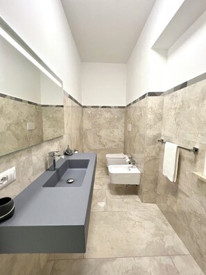 Habitación clásica | 1 dormitorio, escritorio, wifi gratis