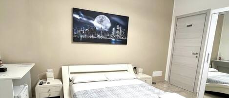 Classic Room | 1 bedroom, desk, free WiFi