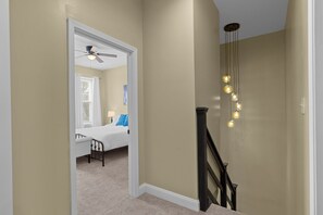 4 Schlafzimmer, Bügeleisen/Bügelbrett, Reisekinderbett, kostenloses WLAN