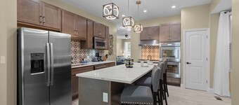 Spacious 4BR Near Soulard & Busch Stadium | Fenced Parking | Dog-Friendly