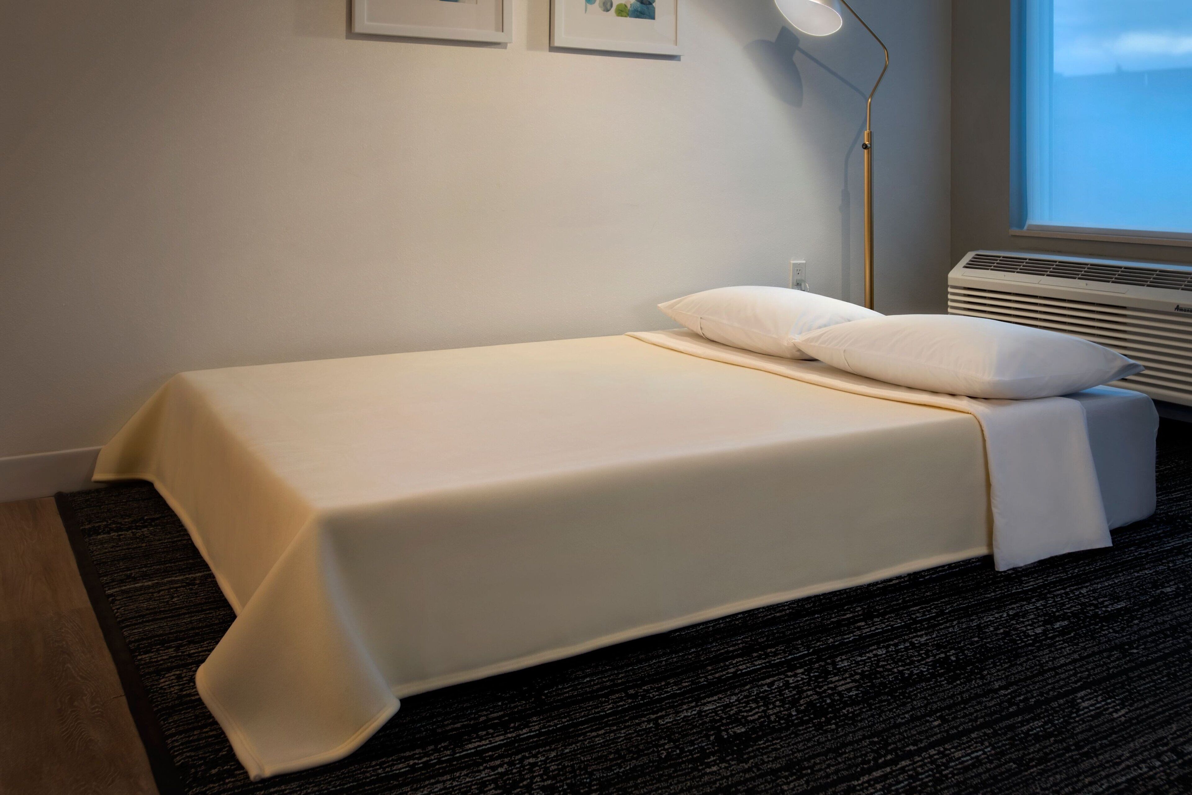 desk, laptop workspace, soundproofing, rollaway beds