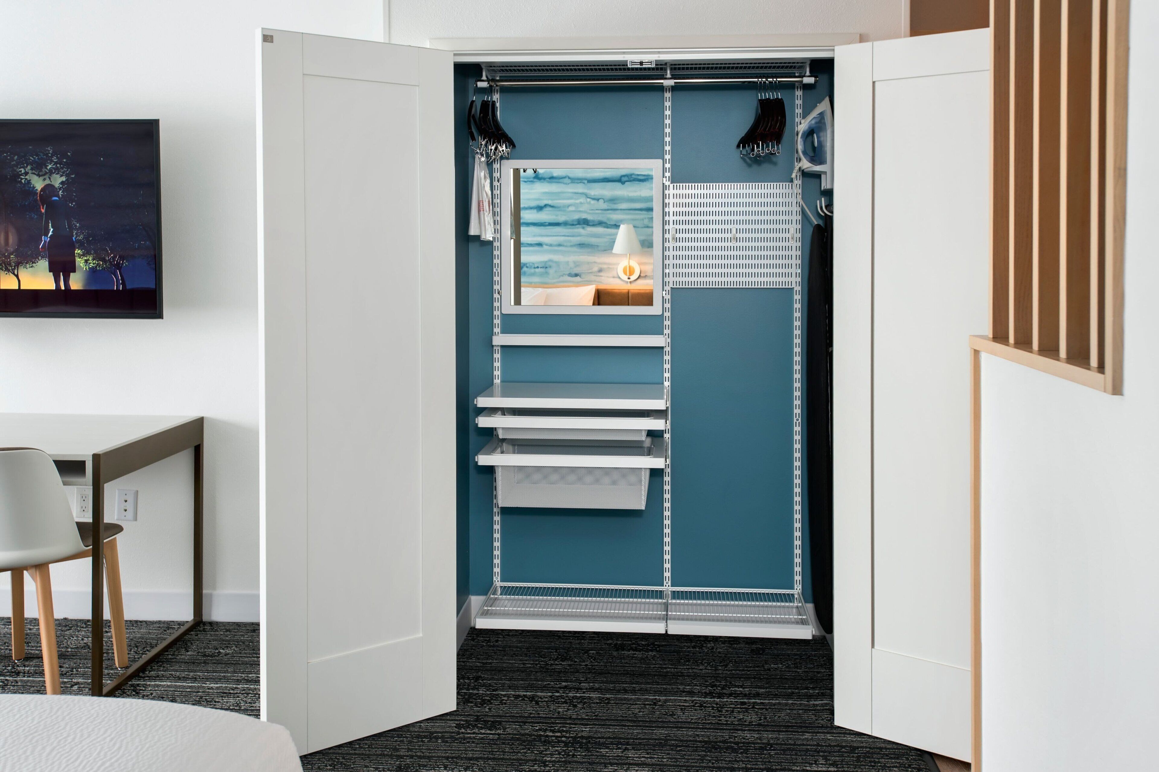 desk, laptop workspace, soundproofing, rollaway beds