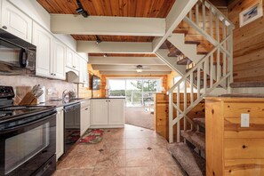 Mikrobølgeovn og oppvaskmaskin