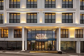 Exterior - Operla Airport Hotel Trademark Collection Wyndham (Arnavutköy)