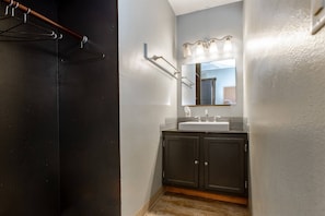 Bathtub
