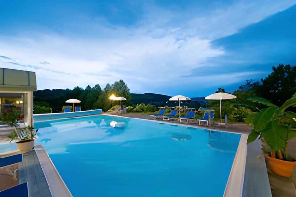 Indendørs pool, opvarmet pool