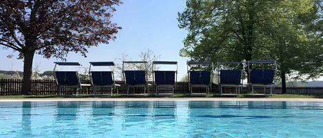 Innenpool, beheizter Pool