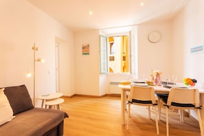 TV - THE BAY AP4371 By Riviera Holiday Homes (Villefranche-sur-Mer)