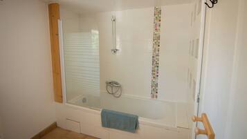 Hair dryer, towels, soap, shampoo