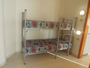 1 quarto