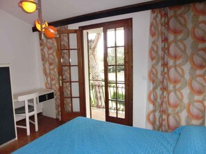 2 bedrooms - Holiday apartment with garden and balcony (Bibione)